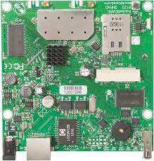 Routerboard: Mikrotik RB711-2HnD Wireless Routerboard, 2.4GHz onboard,1xFE, 400Mhz CPU, 32MB RAM